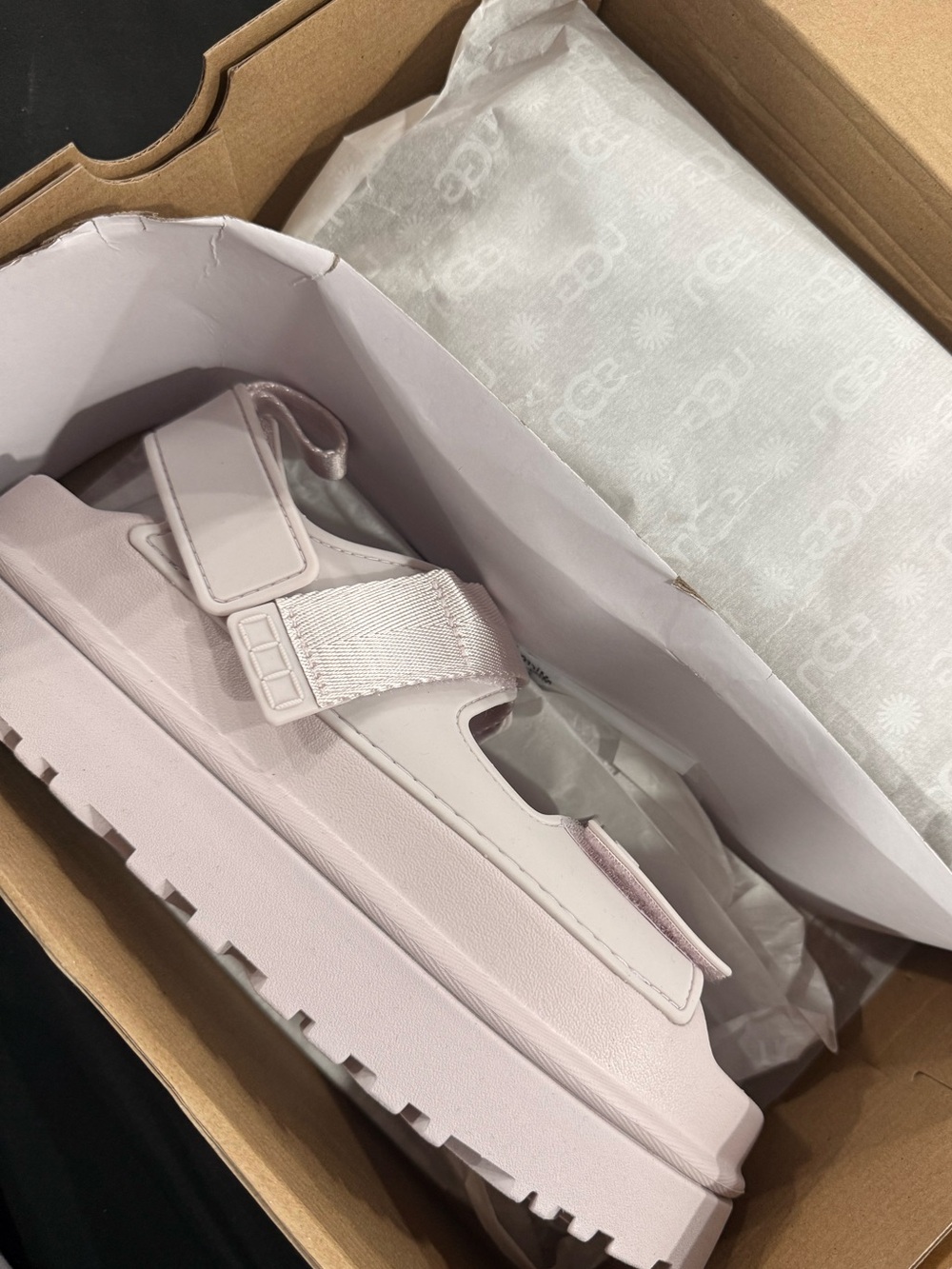 UGG Kids Platform Sandals in Light Pink